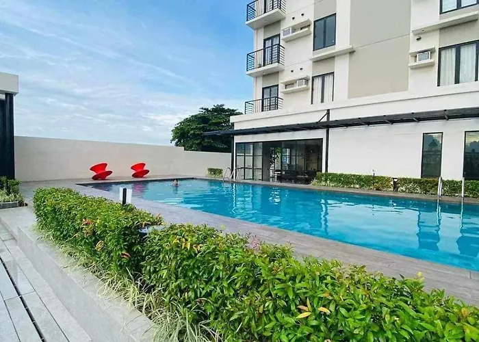 The Median Near It Park 5* Cebu