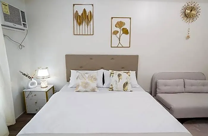 The Median Near It Park 5*